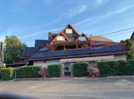 Juhász Fogadó, hótel í Fonyód