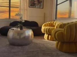 Sky Lounge 14 Penthouse Views Private Getaway