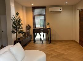 Vanilla Villa 10 mins to Central Festival Hatyai, hotel i Ban Yep Chaeng