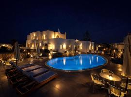 Babis Hotel, hotel com piscina em Karterados