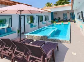 LVIS Pool Villa, ξενοδοχείο σε Dharavandhoo