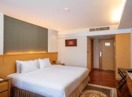 Lao Plaza Hotel, хотел с хидромасажни вани в Виентиане