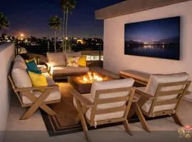 Scottsdale 3BR with Private XL Rooftop, 2Car Garage, Heated Pool & Hot Tub, EV L2, 12min to Airport