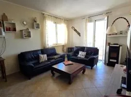 Green Tulip - Beauty Apartment with Garden
