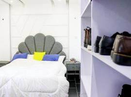 Luxe home โรงแรมในKiambu