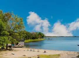 Waterfront Rockwood Resort with Private Beach and BBQ