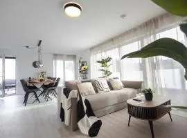 Penthouse mit Terrasse, 15 Min bis Köln Zentrum, nahe Messe und Phantasialand