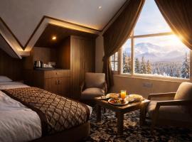The Royal Terrain, hotel in Tangmarg