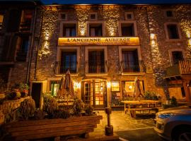 Viesnīca Logis Hôtel Restaurant L'ancienne Auberge pilsētā Bolkēra Pireneji 2000