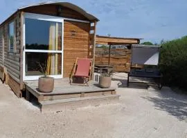 Roulotte au coeur de la Camargue