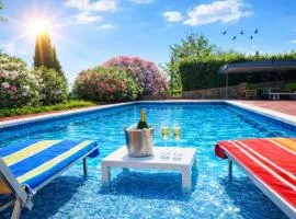 Villino Tre Pini - Piscina Privata Panoramica, Natura & Privacy