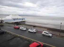 Lovely family seafront property in Burnham-on-Sea, 3 bedrooms