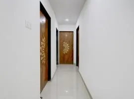 Collection O Madhapur Near Cyber Tower