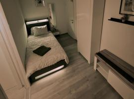 Pension Mediterrano, hotel i Bedburg