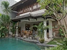 Juan Villa Legian