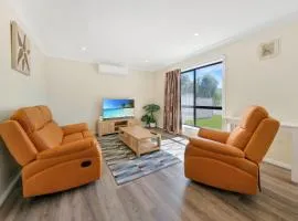 The Nestled Inn Peaceful Retreat in South Tamworth