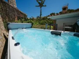 Beautiful house with big jacuzzi and sauna
