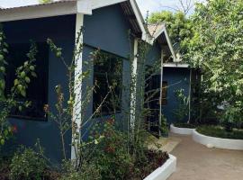 Esther Villas Home, hotel a Boma la Ngombe