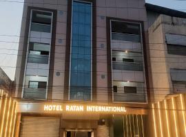 Townhouse GE Road Raipur Formerly Ratan International – hotel w mieście Raipur