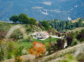 Ca del Papa - Country House panoramica nel Parco delle Foreste Casentinesi, hotelli kohteessa Santa Sofia