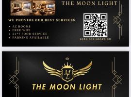 Hotel Moonlight: Chhatikara şehrinde bir otel