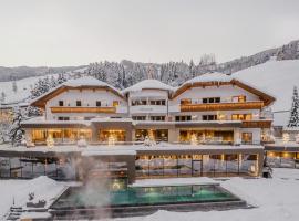 Hotel Christoph, hotel din Valdaora