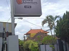Dhika Adventure DPS: Denpasar şehrinde bir otel