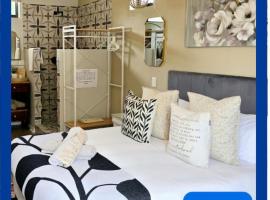 Karoovlaktes, Hotel in Prieska