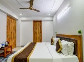 Hotel Maharaja Luxury Collection Near Medanta Medicity Hospital Gurgaon