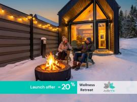 Jolie Vie Wellness Retreat, Wood Tiny Home #5 – hotel w mieście Grand Falls