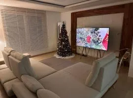 Incheon Airport 10 Min, Unseo Station 5 minutes on foot, spacious 22pyeong, 2rooms 2bathrooms, parking O, Netflix O, warm house