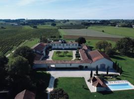 La Cannonerie – hotel w mieście Réaux
