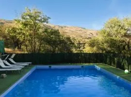 Alojamientos y habitaciones Rurales Alpujarra - Piscina, Barbacoa y Terraza con Preciosas Vistas