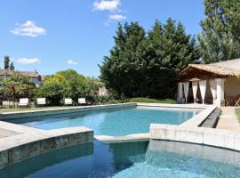 Justin de Provence, hotel i Orange