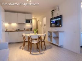 Villa Yadranka with Sea view, hotell i Strunjan