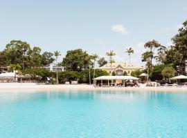 منتجع إنتركونتيننتال سانكتشوري كوف، فندق في غولد كوست