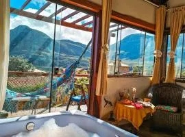 Chalé com Jacuzzi vista para Pico da Lapinha