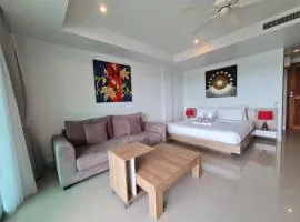 Studio Suite Condo 3 403