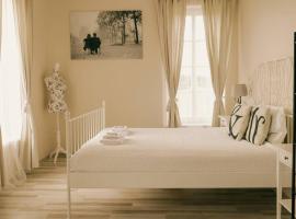 Country Stop Room and Shower, hotel Pikeliškės városában