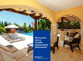 Luxury Elite Villa AJ05 complete with a private, climate controlled pool and a relaxing outdoor Jacuzzi, Aphrodite Hills Resort, hotel u gradu Kuklija