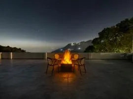 Whispering Woods Homestay Kasauli !!