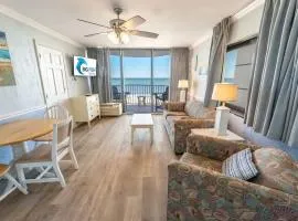 Direct Oceanfront 1BR Palms - Nice Pools & Views!