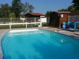 ZEcamping 3 étoiles familial pet friendly avec piscine et restaurant