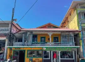 Calipso Bocas Town - Cozy Caribbean House in the Center