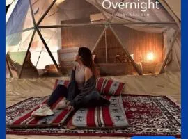 Rum Overnight luxury& jeep