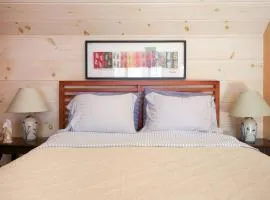 Absolutely Gorgeous Vermont Cottage