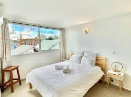 Vue mer sur la Marina, Le Juliana, hotel a Pointe-à-Pitre