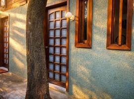 Vilarejo hospedagem- Espaço Beco Carioca, hotel di Ilha do Mel