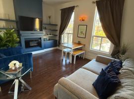 2 Bed Apartment in DT Toronto with Free Parking, hotell Torontos