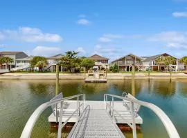 OIB87 Putt & Paddle Paradise